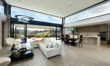 PR21727 Casa en arriendo en el sector Altos de Palmas