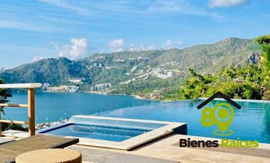 Villa en venta de 4 recámaras con alberca en Acapulco