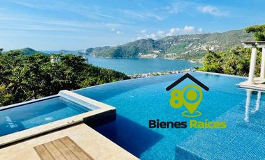 Villa en venta de 4 recámaras con alberca en Acapulco