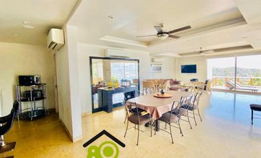 Villa en venta de 4 recámaras con alberca en Acapulco