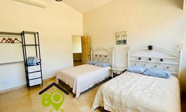 Villa en venta de 4 recámaras con alberca en Acapulco