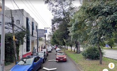 SE RENTA EDIFICIO COMERCIAL EN CAMELINAS A UNOS METROS DE TELCEL