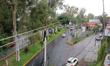SE RENTA EDIFICIO COMERCIAL EN CAMELINAS A UNOS METROS DE TELCEL