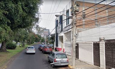 SE RENTA EDIFICIO COMERCIAL EN CAMELINAS A UNOS METROS DE TELCEL