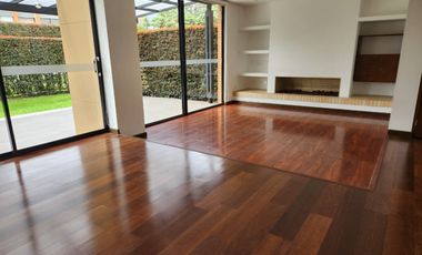 ¡Oportunidad Única! Hermosa Casa en Hacienda Fontanar del Río, Agrupación Residencial