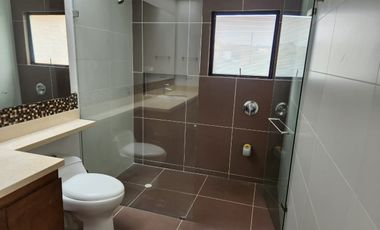 ¡Oportunidad Única! Hermosa Casa en Hacienda Fontanar del Río, Agrupación Residencial