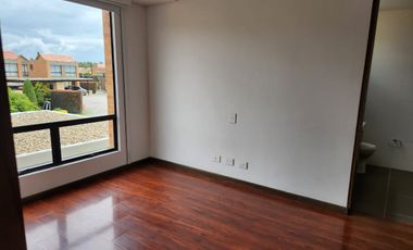 ¡Oportunidad Única! Hermosa Casa en Hacienda Fontanar del Río, Agrupación Residencial