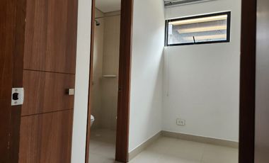 ¡Oportunidad Única! Hermosa Casa en Hacienda Fontanar del Río, Agrupación Residencial