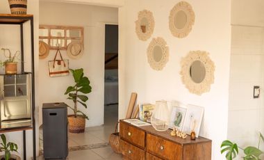 Venta de Casa Moderna Barrio Aires de Manantial - El Suyuque - S. L