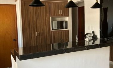 Departamento amueblado en planta baja en Fracc Los Delfines a una cuadra del mar