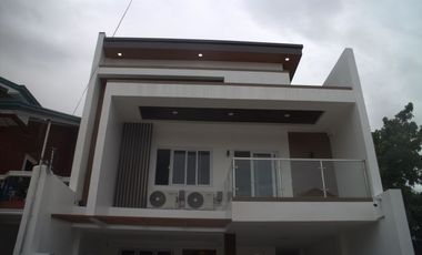 2 Storey Single Detached House with Attic For Sale in Greenwoods Village Cainta