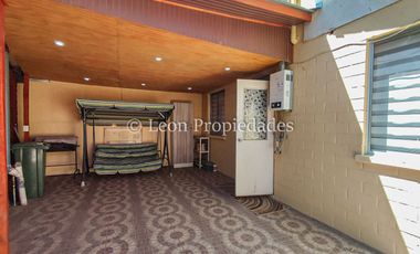 🏠León Propiedades vende hermosa casa en Curacaví Centro🏠