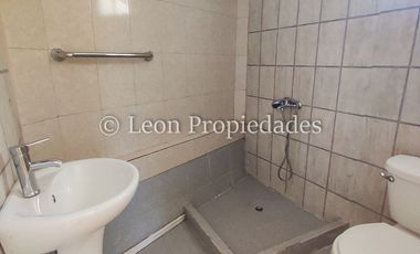 🏠León Propiedades vende hermosa casa en Curacaví Centro🏠