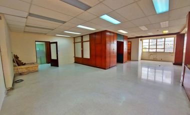 VENTA DE OFICINA UBICADA EN EL CENTRO DE LA CIUDAD DE BUCARAMANGA