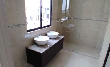 Isla celeste - venta de casa de estreno con 4 dormitorios