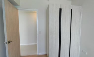 Condo for rent in Cebu City, Mandani Bay 3-br facing sea, furnished