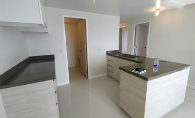Condo for rent in Cebu City, Mandani Bay 3-br facing sea, furnished