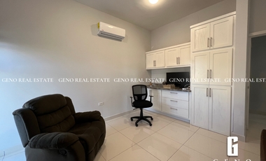 CASA EN VENTA CON VISTA A LA CIUDAD Y FRENTE A PARQUE