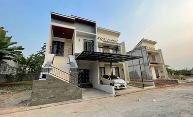 Dijual Rumah Murah 2 Lantai Jalan Raya BSD Pusat Tangerang Syariah Baru
