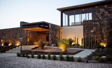 VIVE DE LUJO EN ESTA CASA EN SAN MIGUEL DE ALLENDE FRENTE AREA VERDE