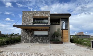 VIVE DE LUJO EN ESTA CASA AMUEBLADA EN SAN MIGUEL DE ALLENDE