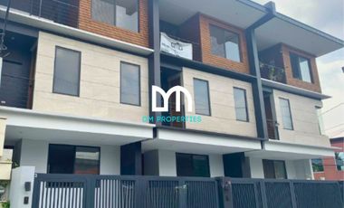 For Sale: 3-Storey Townhouse in Vermont Royale Executive Village, Marcos Highway, Antipolo City, Rizal