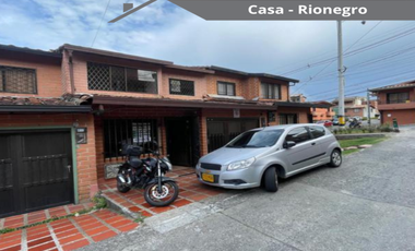 Casa para arriendo ubicada en Rionegro, cerca al hospital - barrio Horizontes