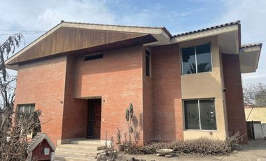 VENDO CASA COMO TERRENO DE 2284 M2 EN ESQUINA UBICADO EN CALLE LAS CAMELIAS URB CAMACHO LA MOLINA
