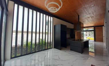 CASA EN VENTA EN FRACCIONAMIENTO LOMAS DE COCOYOC MORELOS