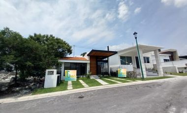 CASA EN VENTA EN FRACCIONAMIENTO LOMAS DE COCOYOC MORELOS
