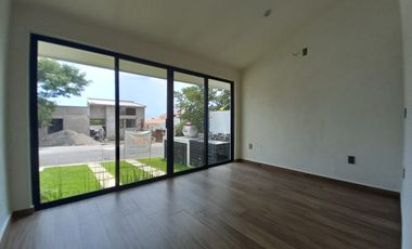CASA EN VENTA EN FRACCIONAMIENTO LOMAS DE COCOYOC MORELOS