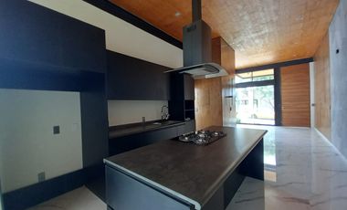 CASA EN VENTA EN FRACCIONAMIENTO LOMAS DE COCOYOC MORELOS