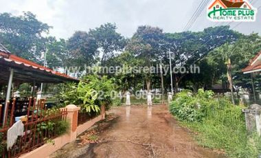 หมู่บ้านสวนพฤกษา ศรีมหาโพธิ-โคกปีบ หลังมุม (หลังโบราณสถานลายพระหัตถ์ อำเภอศรีมหาโพธิ ปราจีนบุรี)