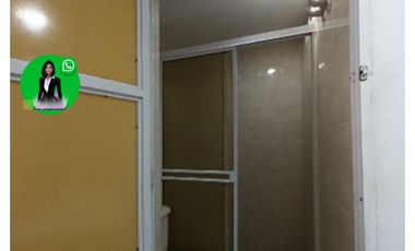SE VENDE CASA CON AREA DE 277mts, INCLUIDO APARTAMENTO, EN SECTOR DE PARAISO.