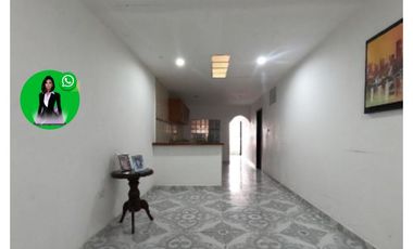 SE VENDE CASA CON AREA DE 277mts, INCLUIDO APARTAMENTO, EN SECTOR DE PARAISO.
