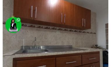 SE VENDE CASA CON AREA DE 277mts, INCLUIDO APARTAMENTO, EN SECTOR DE PARAISO.