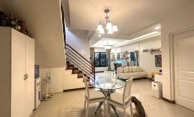 Newly Renovated 4BR House and Lot at Greenwoods Executive Village