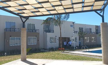 venta de casa con alberca a una hora de la caseta de la caseta de Tlalpan