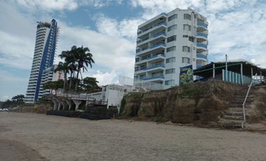 Venta Casa por terminar Frente a la Playa Tonsupa entre Hotel Makana y Grand Diamond