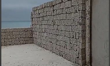 Venta Casa por terminar Frente a la Playa Tonsupa entre Hotel Makana y Grand Diamond