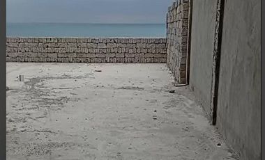 Venta Casa por terminar Frente a la Playa Tonsupa entre Hotel Makana y Grand Diamond