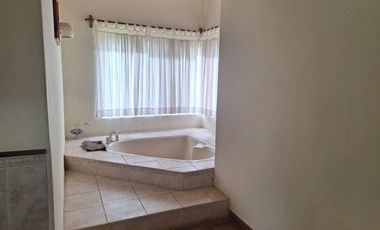 ACOGEDORA CASA DE CAMPO ANTES US$ 480,000 AHORA en US$ 420,000