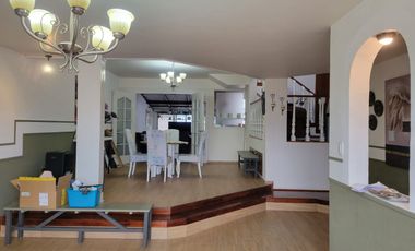 CASA EN VENTA EN LOMAS DE BELLAVISTA