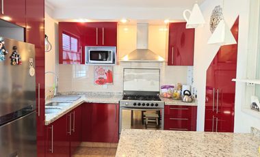 CASA EN VENTA EN LOMAS DE BELLAVISTA