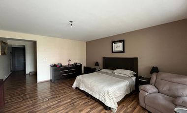 CASA EN RENTA EN CUMBRES DEL CAMPESTRE, 4 Recamaras con Baño, Alberca y Salón de Eventos