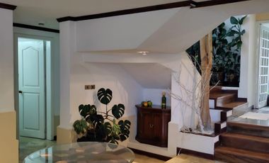 Venta de casa Sector Valle de los Chillos Urbanización La Armenia II