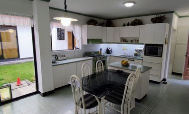 Venta de casa Sector Valle de los Chillos Urbanización La Armenia II