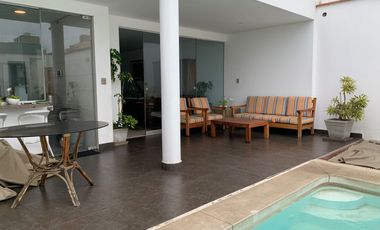 AMPLIA CASA CON PISCINA CERCA AL MAR 🏡💚