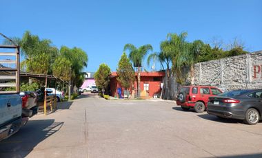 CENTRO COMERCIAL EN VENTA, AHUALULCO DE MERCADO