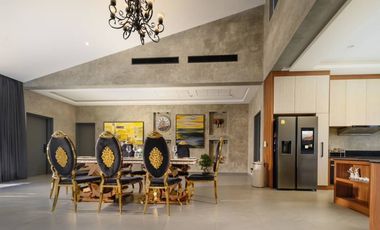 Luxury Pool Villa Modern tropical style Pa Daet Subdistrict. Chiang Mai  New style house, vacation home